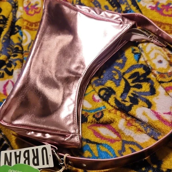 NWT Urban Outfitters Nunoo Vegan Faux Leather Metallic Shoulder Mini Bag - Picture 4 of 12